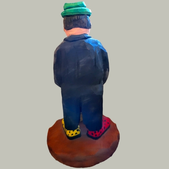 Vtg 10" Hand-Carved Wooden Sweeping Clown - Picture 2 of 2